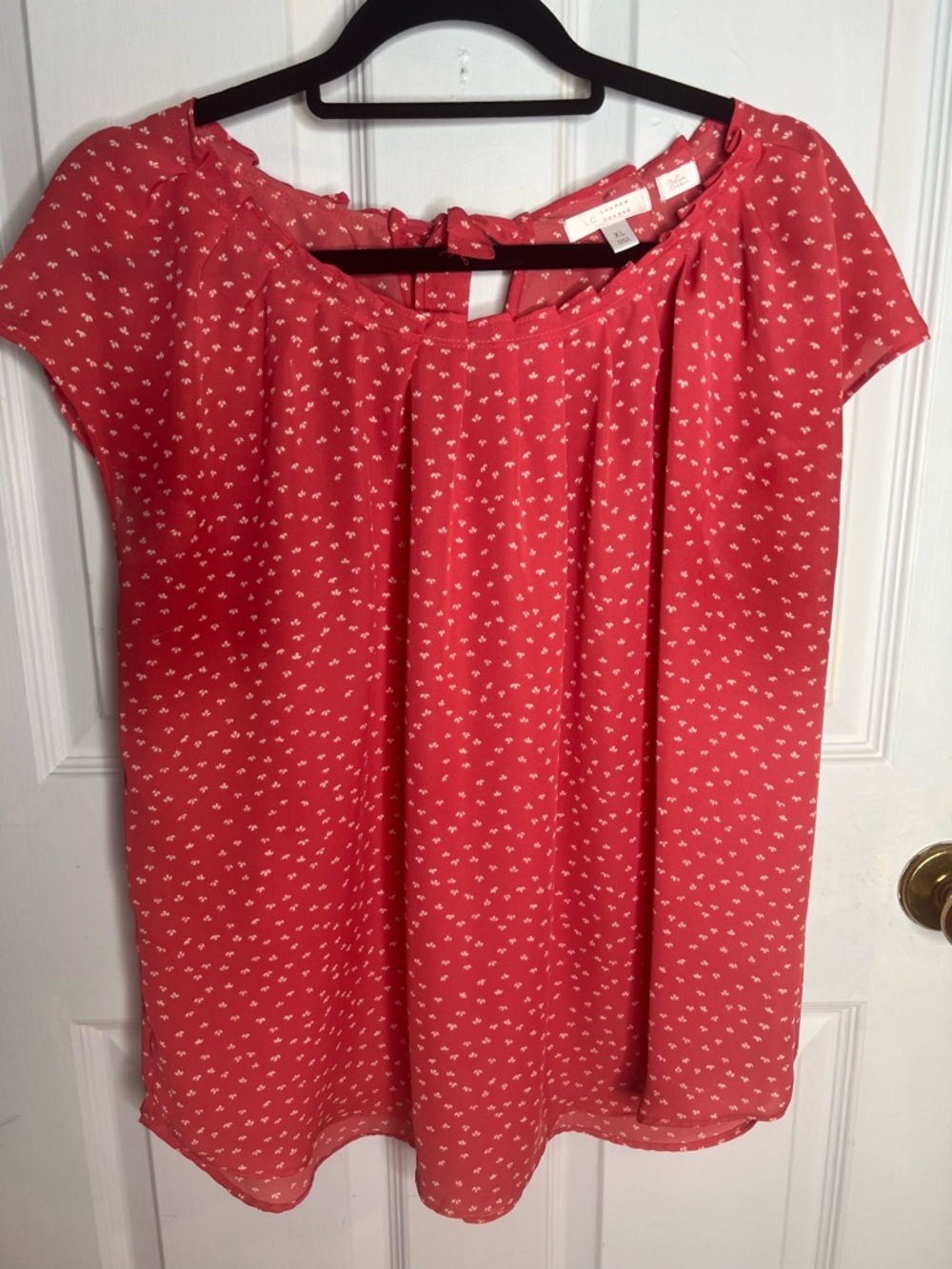 LC Lauren Conrad Coral Pink Floral Short Sleeve Top